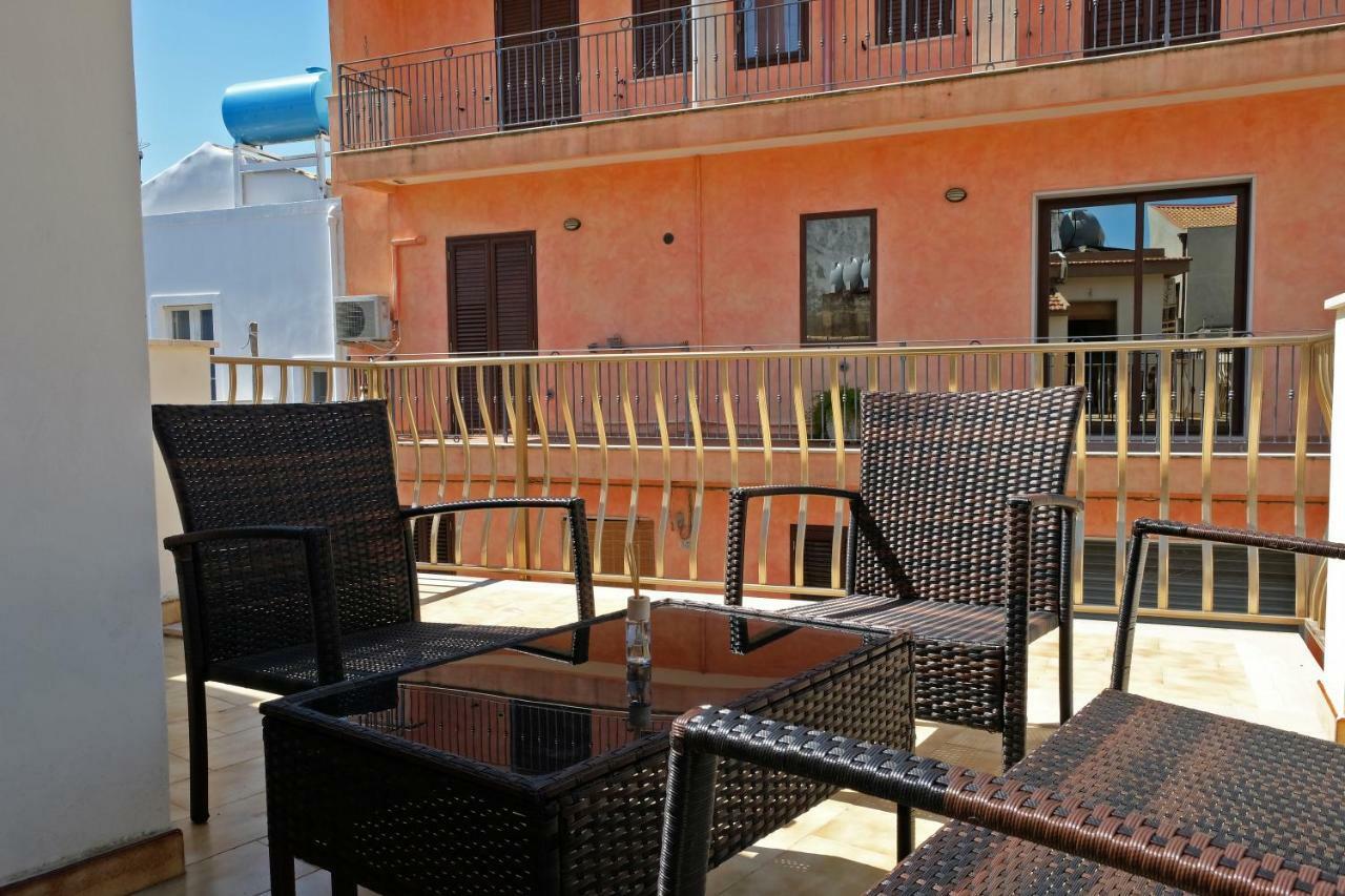 Guest House Via Crispi Pozzallo Exterior photo